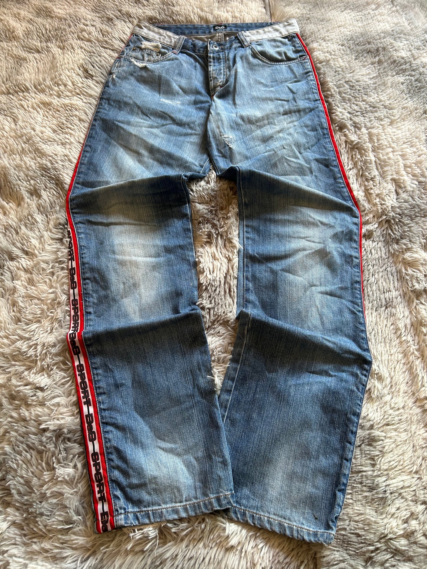 D&G Dolce & Gabbana Sport Jeans Uomo W33 (IT 47) Straight Fit Y2K con Banda Laterale Logo Rosso
